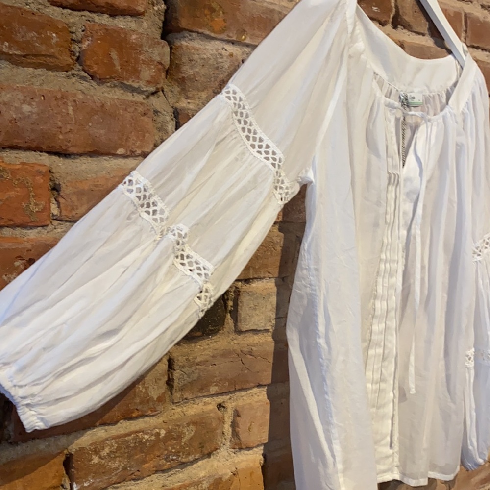 Summer blouse - Picture 2 of 2